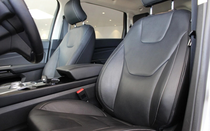 Ford S-Max cena 99900 przebieg: 129364, rok produkcji 2020 z Częstochowa małe 466